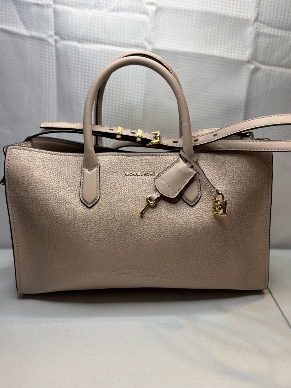 Michael Kors Pebbled Leather Satchel in Blush/pink